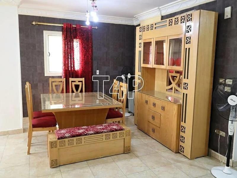 مفروش للإيجار اليومى للعائلات والشباب وخدمة حجز سيارات واستقبال و توديع المطار Apartment